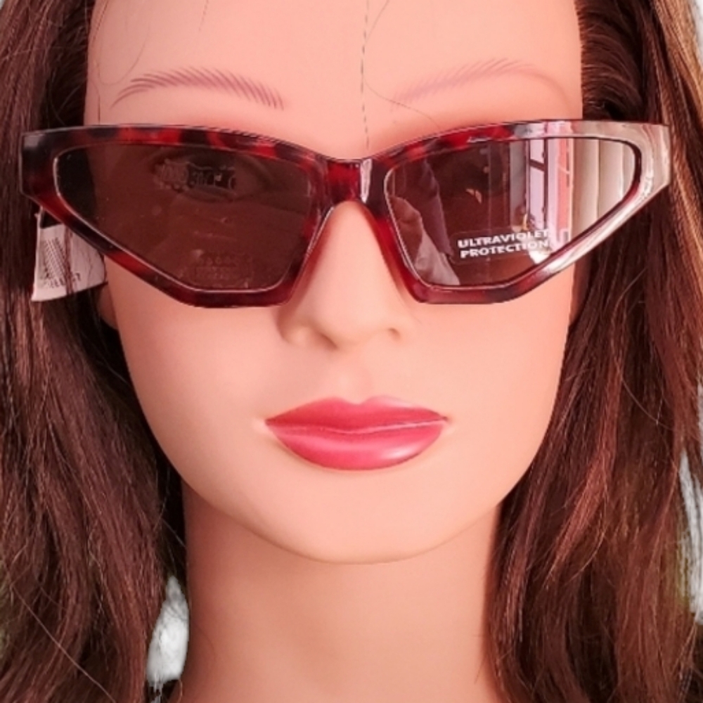 Retro 50s plastic tortoise sunglasses